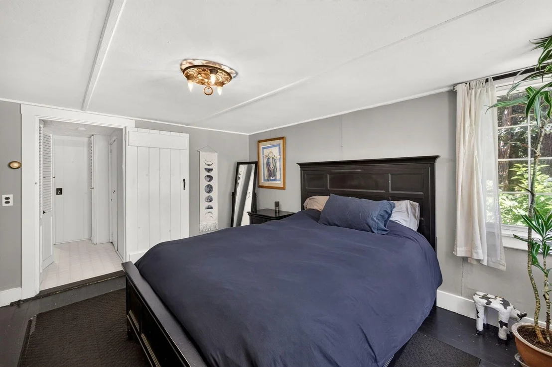 Photo of 7 Carmen Ln