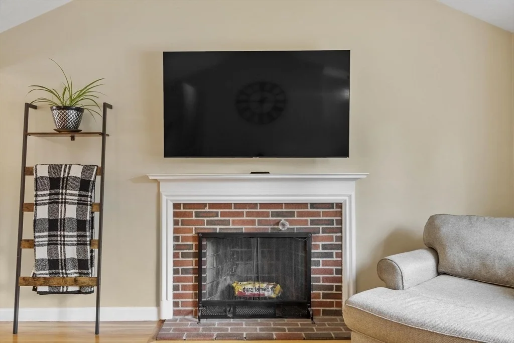 Photo of 283 Florence Ave