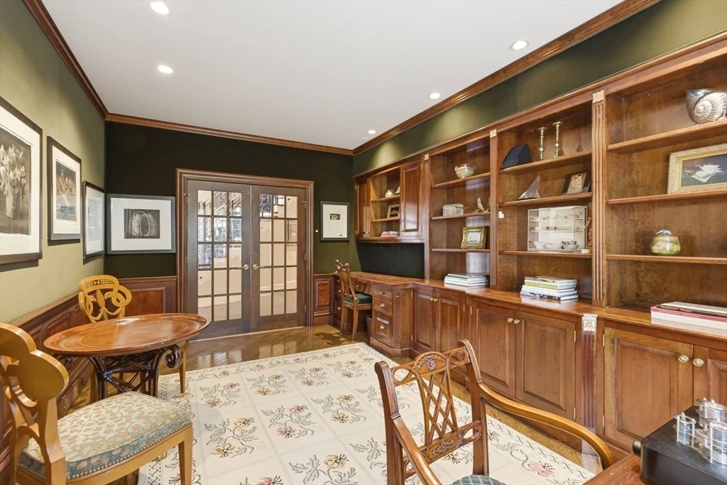 Photo of 98 Bridle Trail Rd