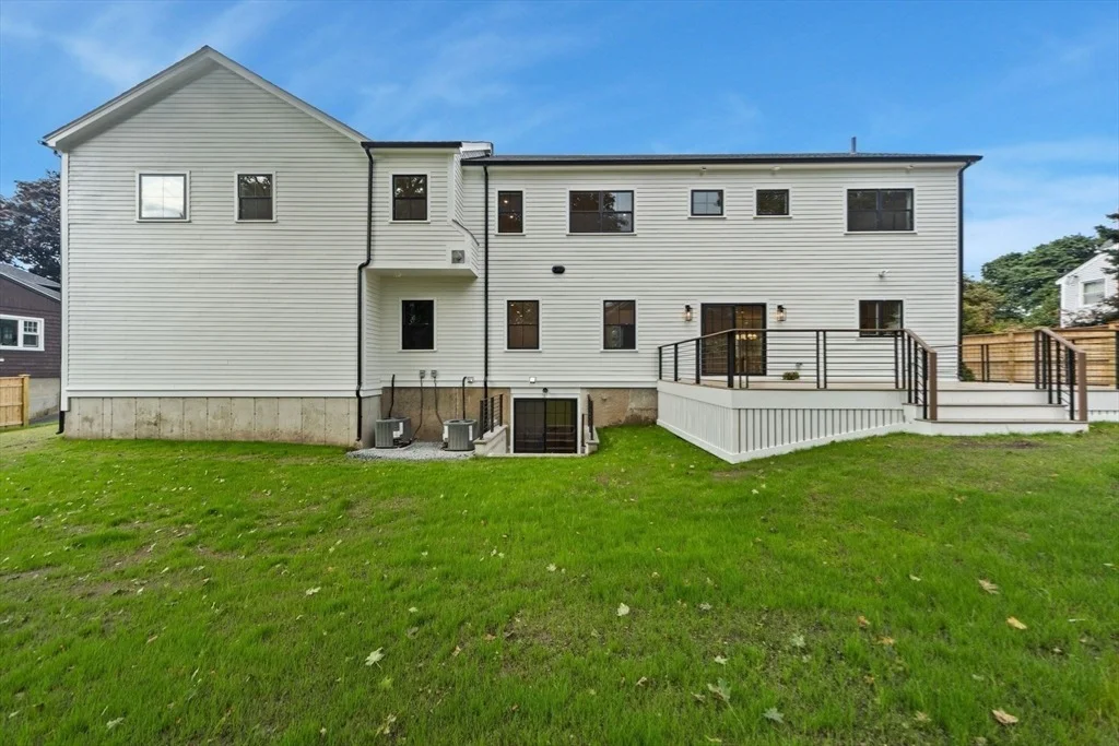Photo of 35 Fairview Ave