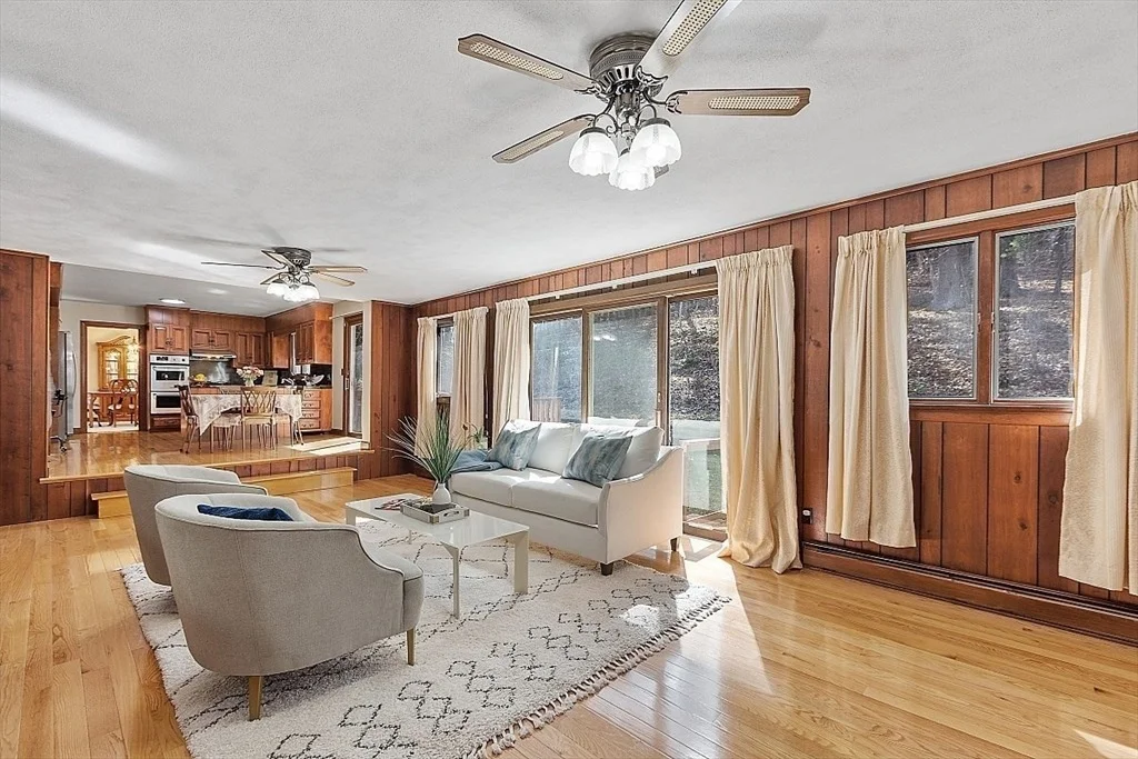 Photo of 154 Summer St