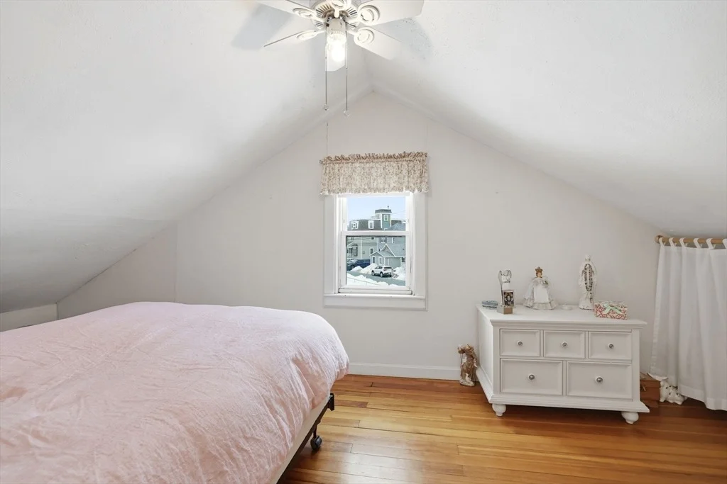 Photo of 137 Hampton Cir