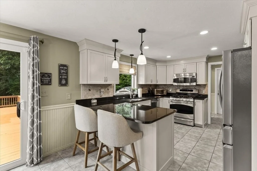 Photo of 15 Eileen Rd
