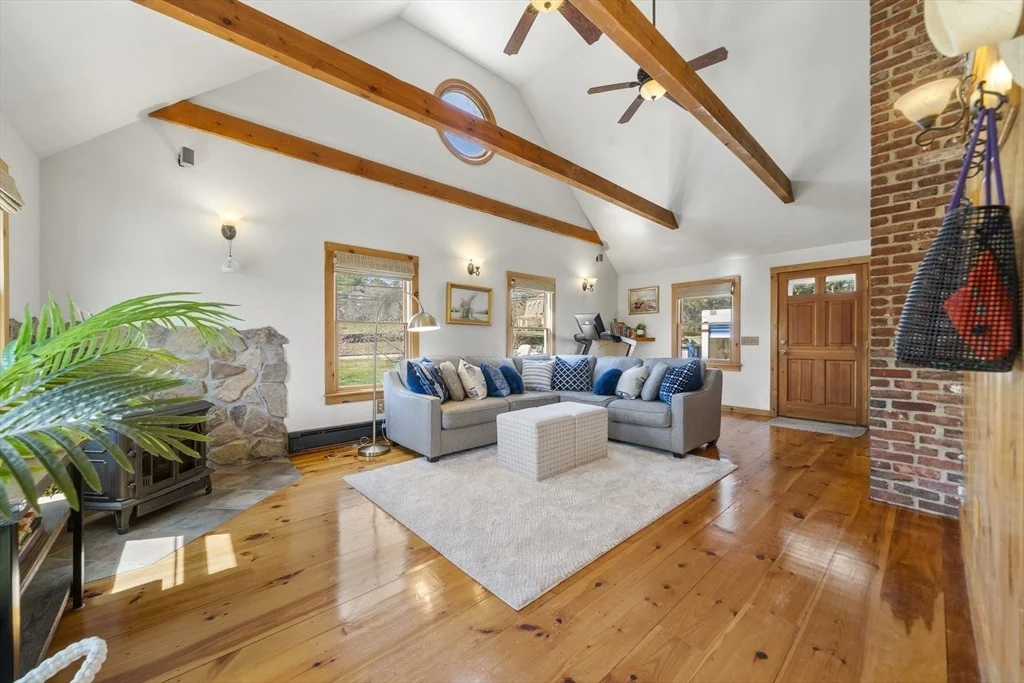 Photo of 1 Fisher Rd