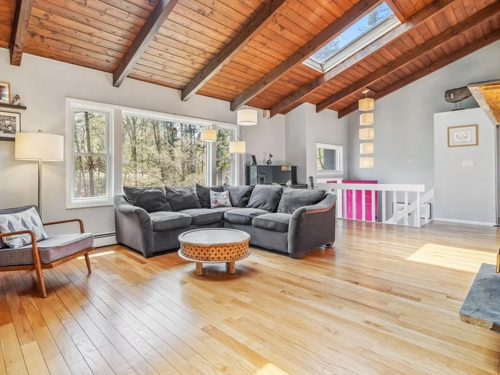 Photo of 50 Lowell Dr