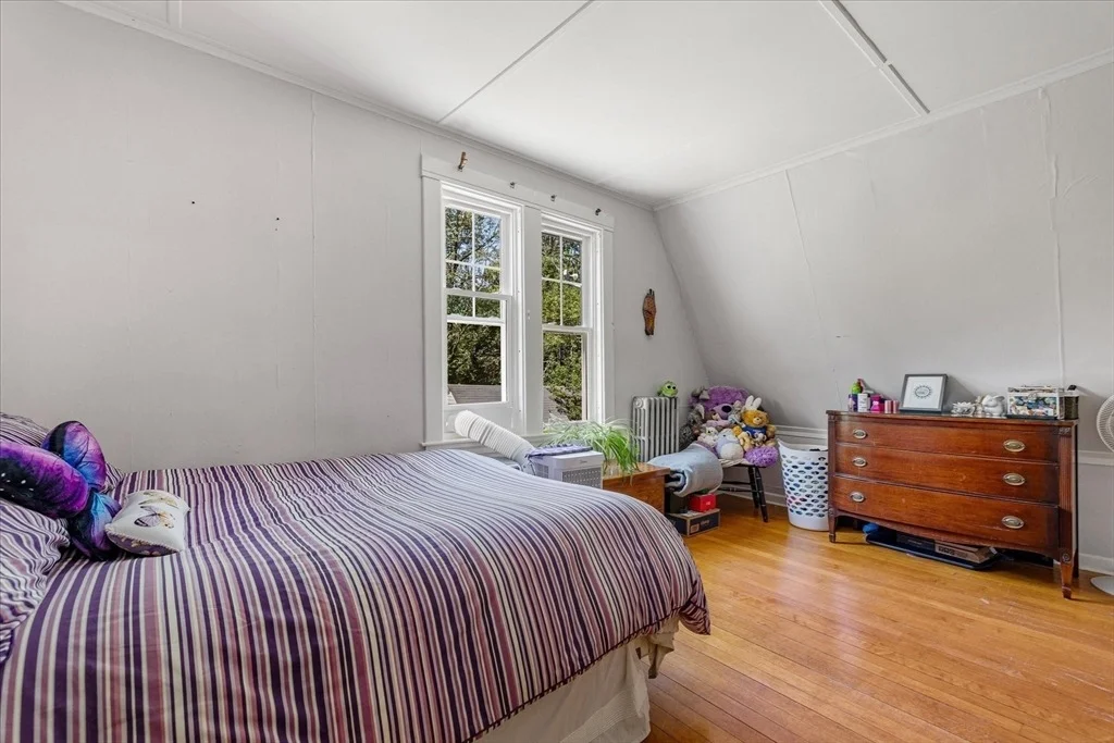 Photo of 260 Worcester Road