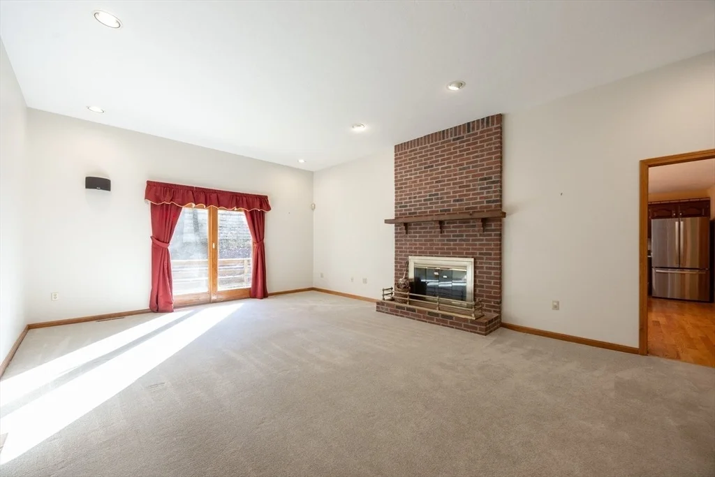 Photo of 16 Oak Tree Drive