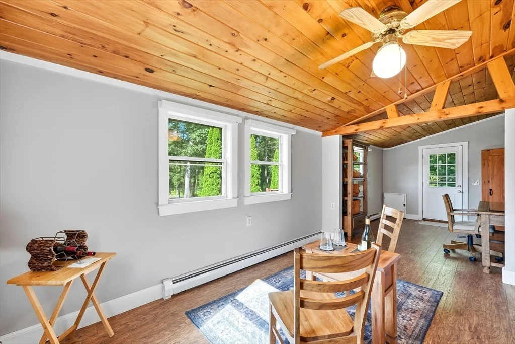 Photo of 2346 Main St