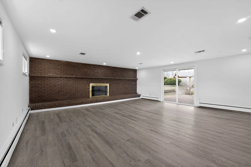 Photo of 269 Jon Dr