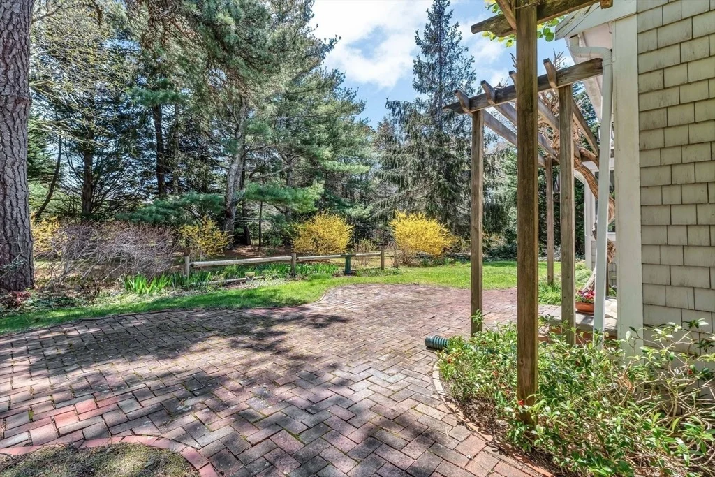 Photo of 20 Bantry Ln
