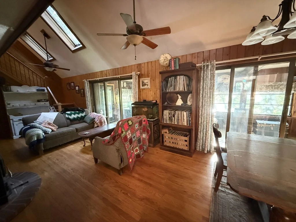 Photo of 51 Ridge Way
