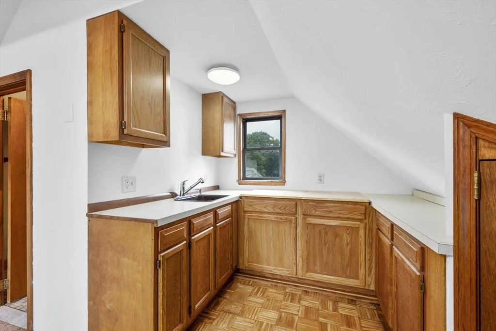 Photo of 2 Howard St.