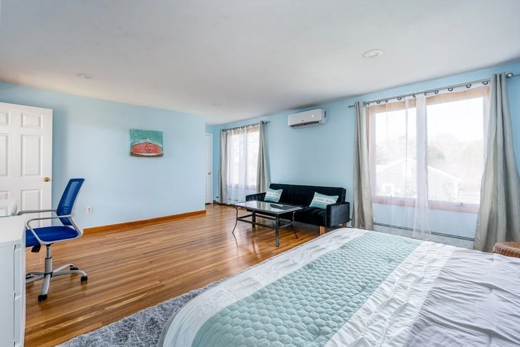 Photo of 33 Island View Rd