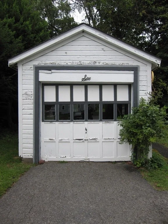 Photo of 6 Broads Avenue