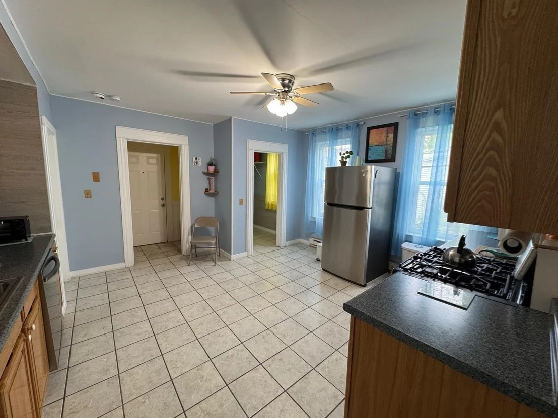 Photo of Unit UNIT2 at 2 Esther Street