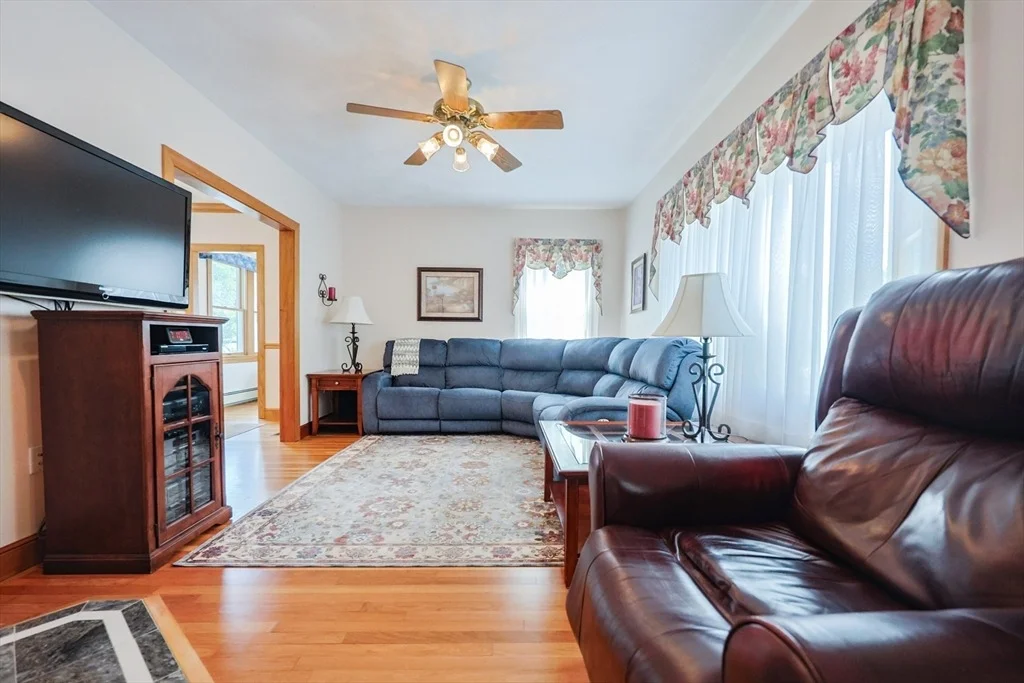 Photo of 76 Beach St
