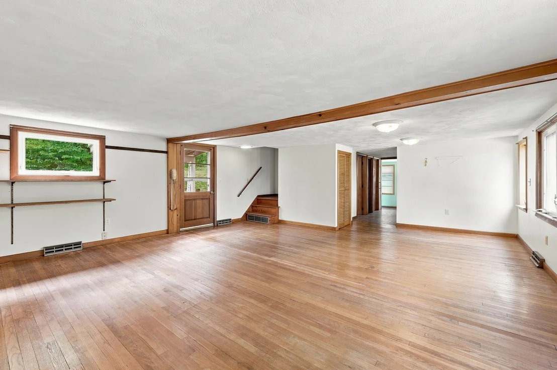 Photo of 200 Hockanum Rd