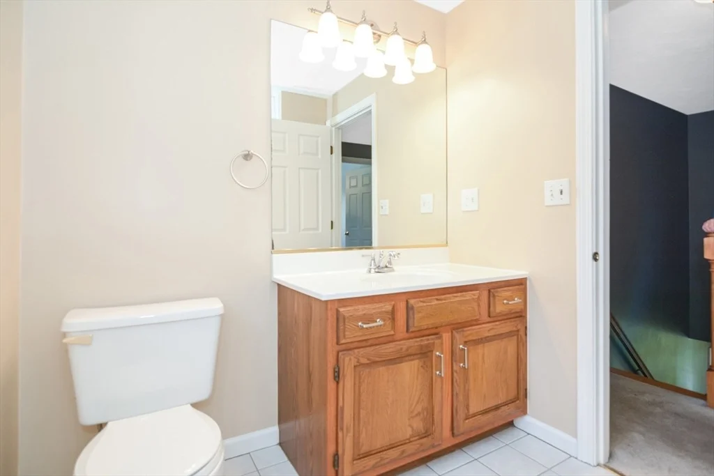 Photo of 34 Laura Ln