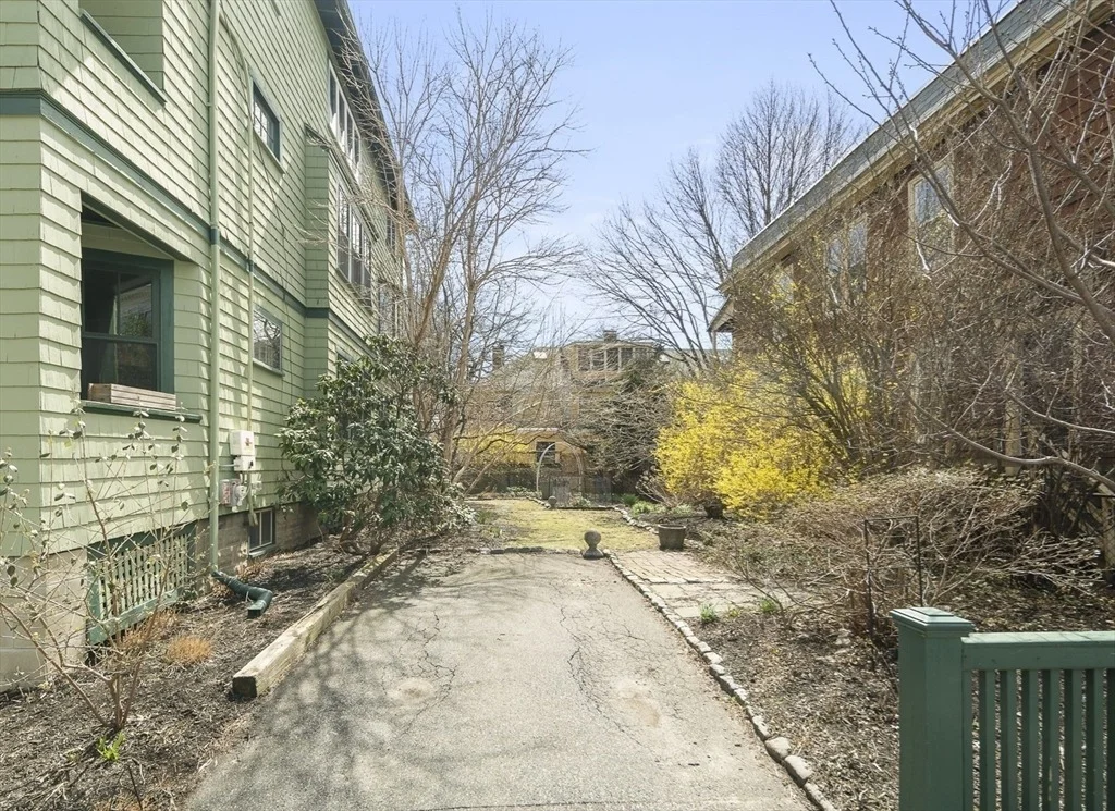 Photo of 40 Eustis Street