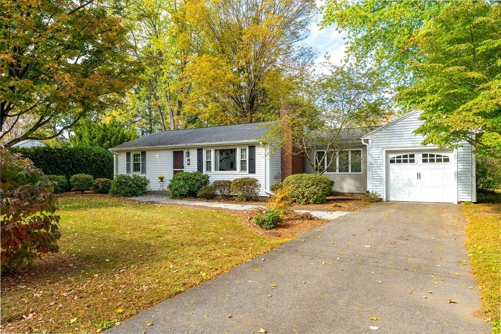 Photo of 13 Harlow Dr
