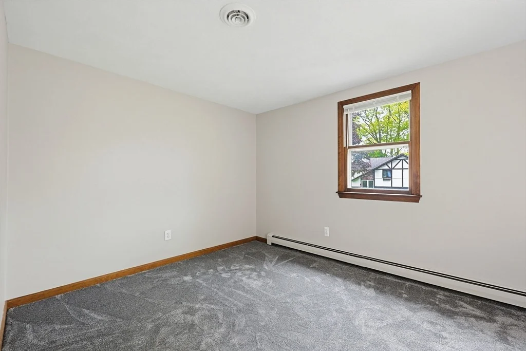 Photo of 37 Roberta Avenue