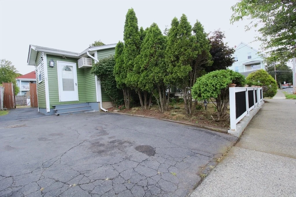Photo of 64 Allerton St