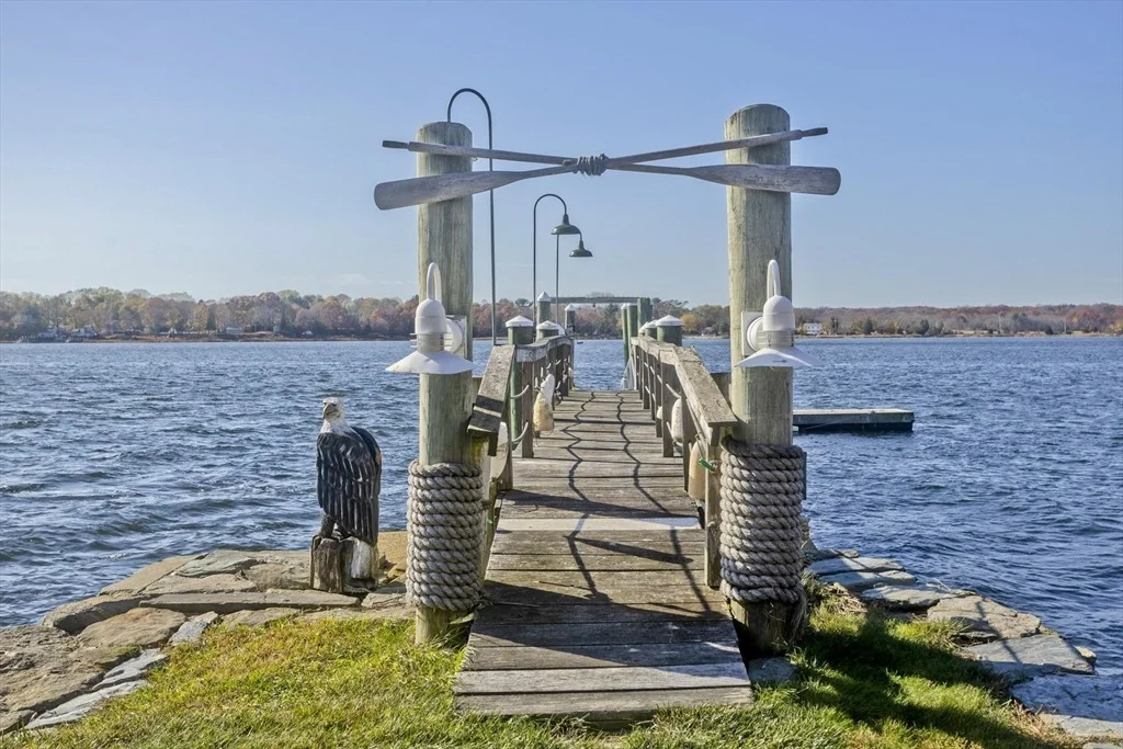 Photo of 62 Riverside Dr