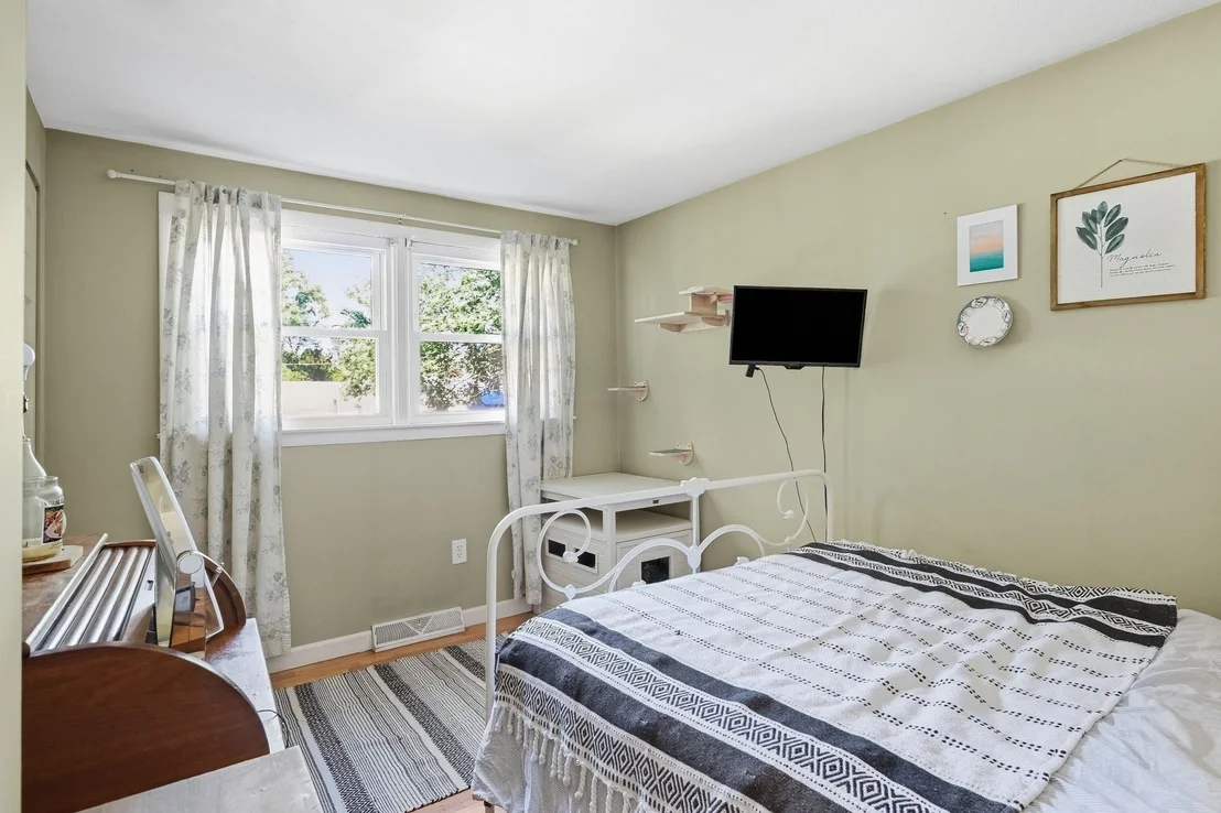 Photo of 21 Circuit Ave