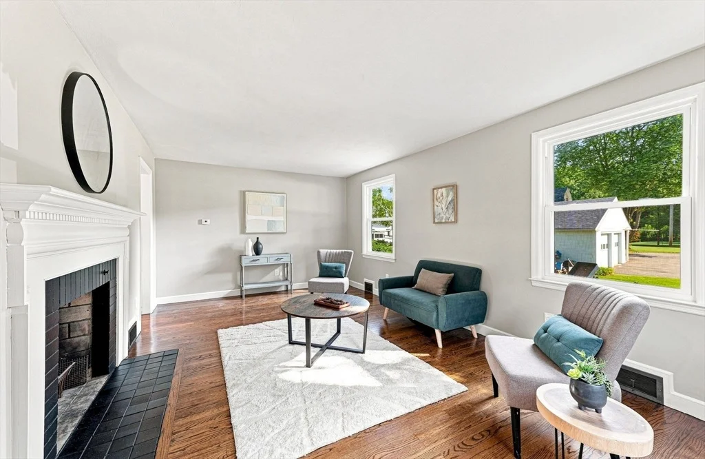 Photo of 3 Maplelawn Dr