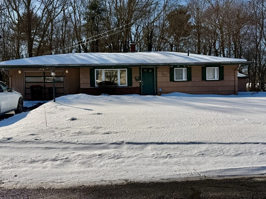 Photo of 133 Ardsley Circle