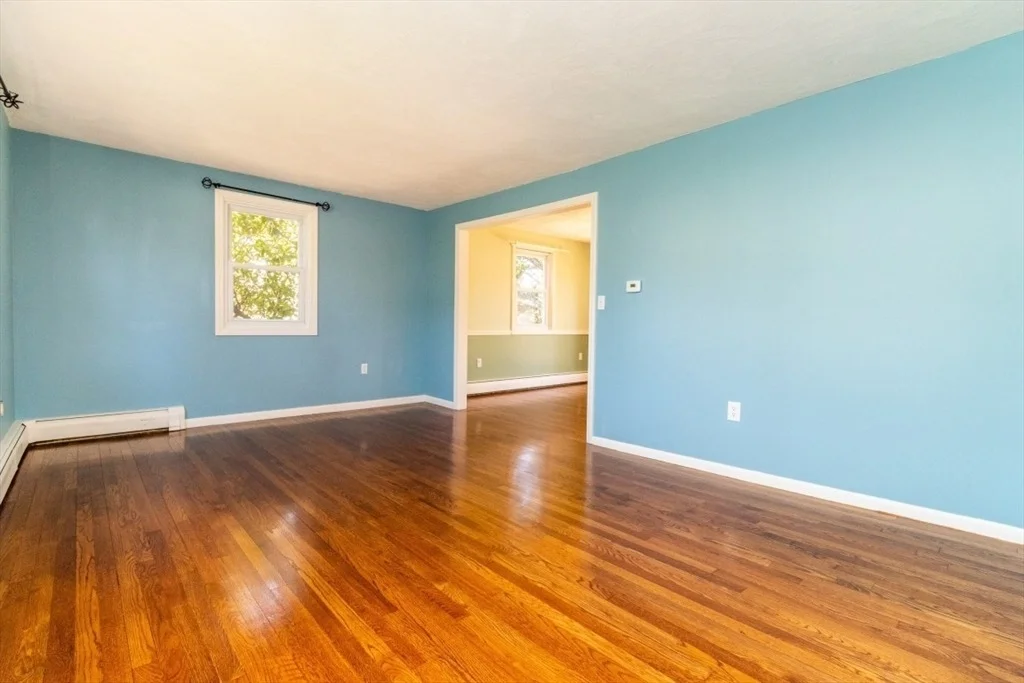 Photo of 6 Dennis Rd