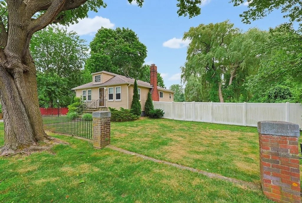 Photo of 53 Blaney Ave