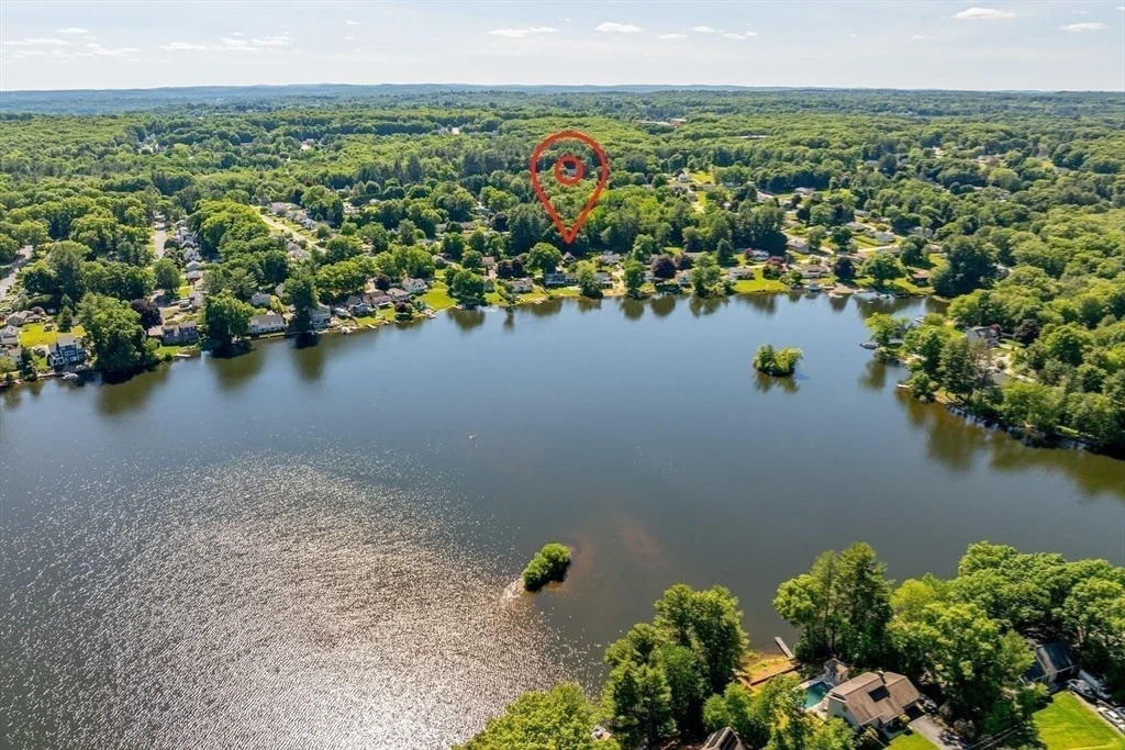 Photo of 33 Lakeview Ave
