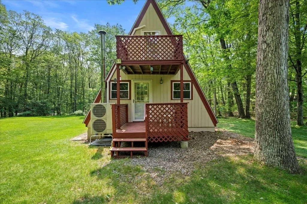 Photo of 245 Sutton Rd