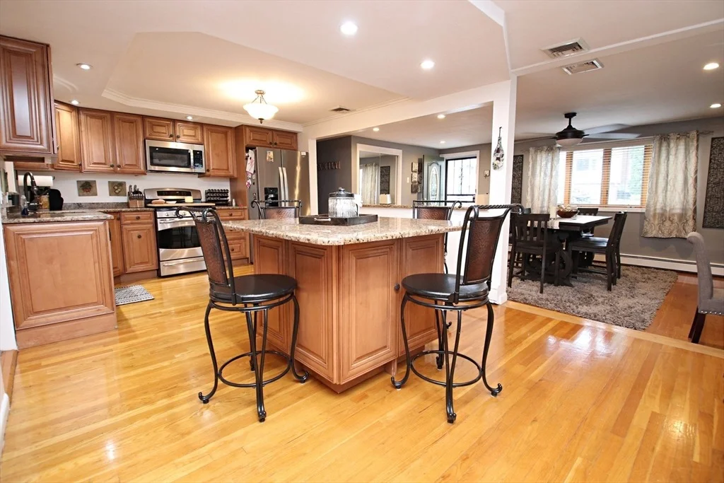 Photo of 1 Biscayne Ave.