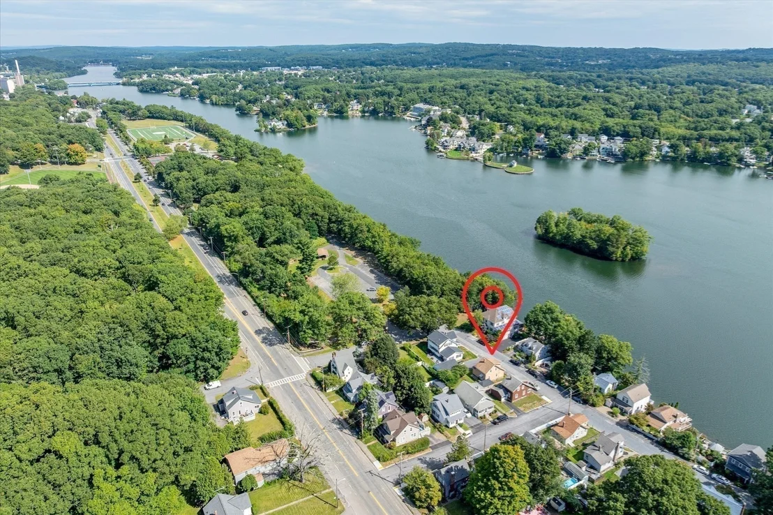 Photo of 308 Bridle Path
