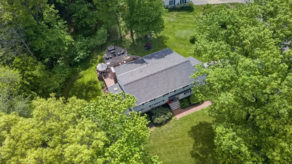 Photo of 28 Algonquin Ave