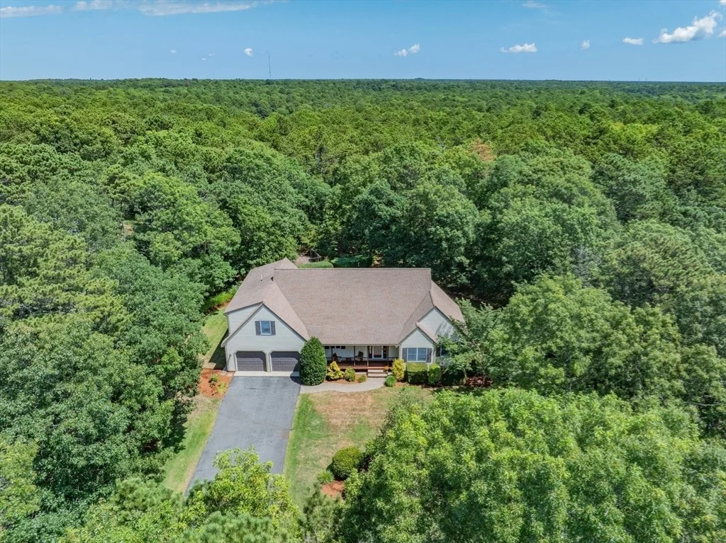 Photo of 154 Whittier Dr