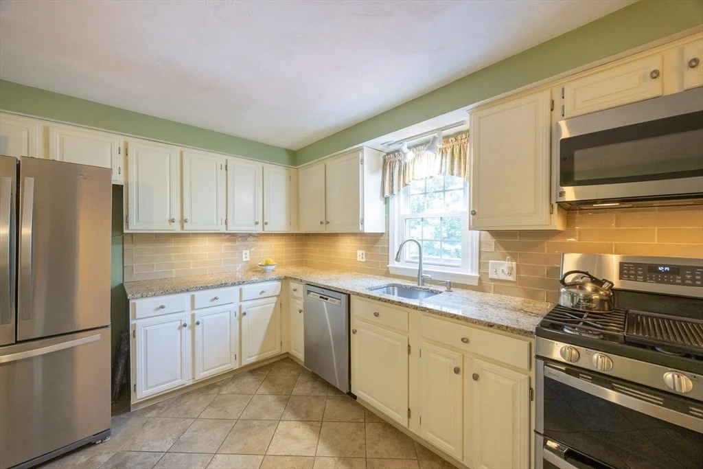 Photo of 165 Roundtop Rd