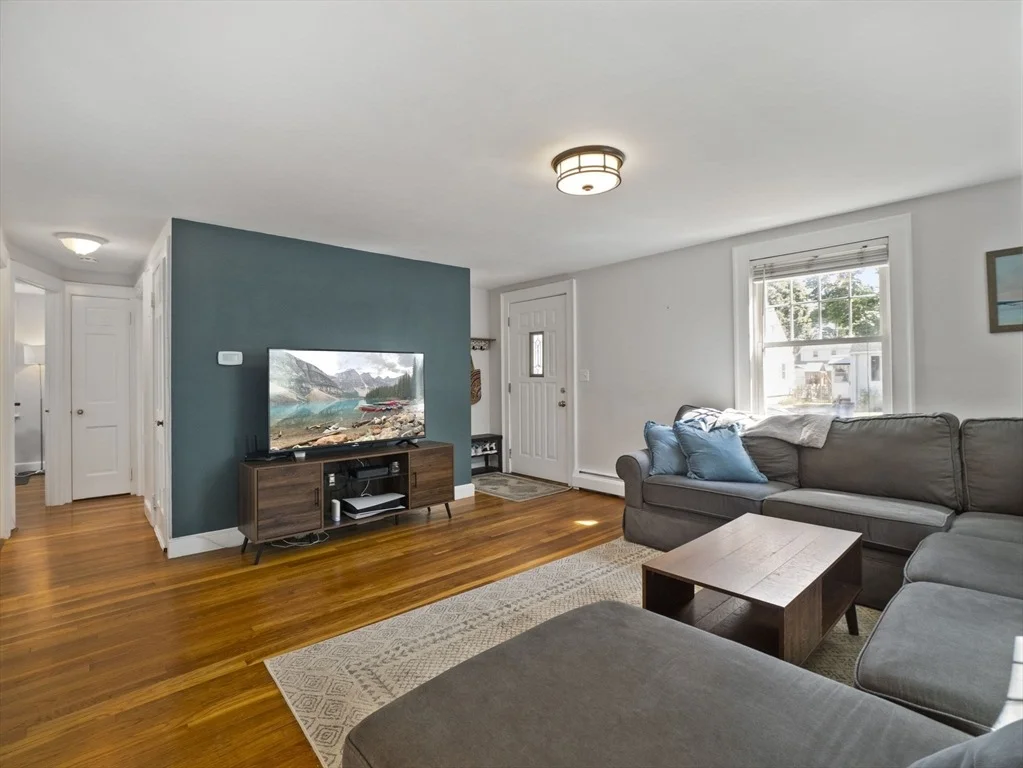 Photo of 3 Johnson Ave