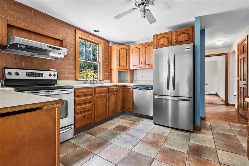 Photo of 10 Noyes Rd