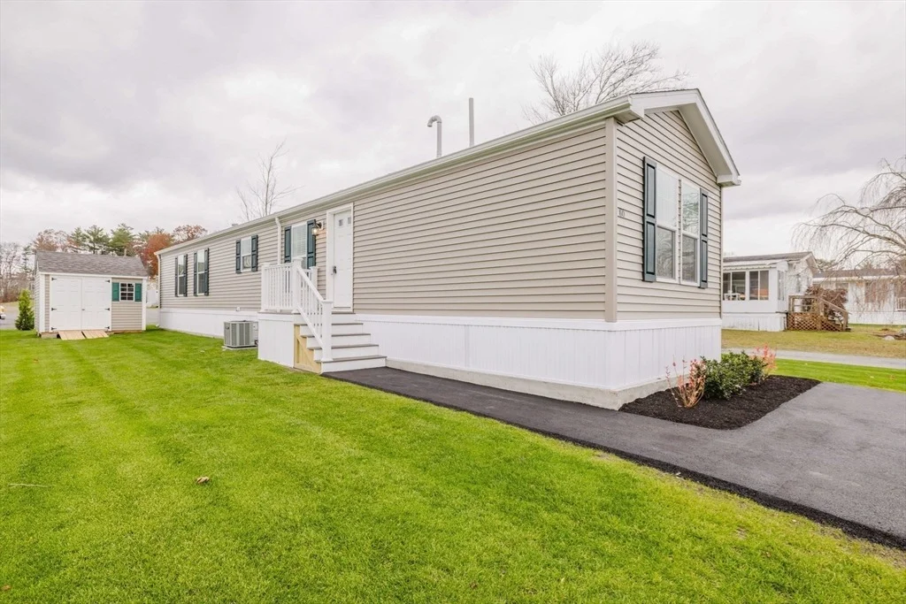 Photo of 80 Bally Dr