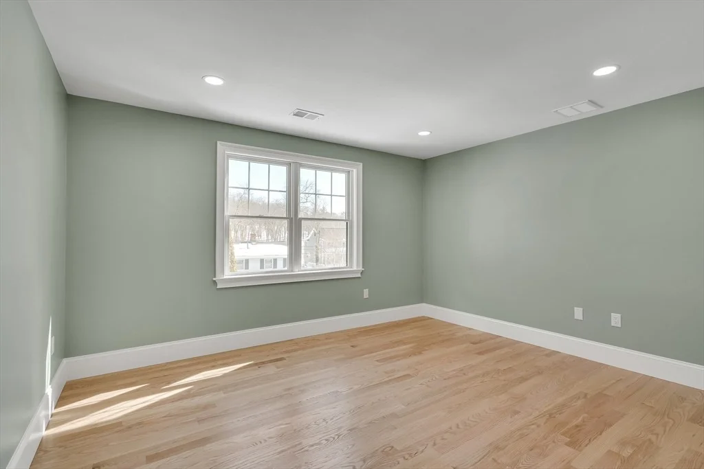 Photo of 1 Cushing Street