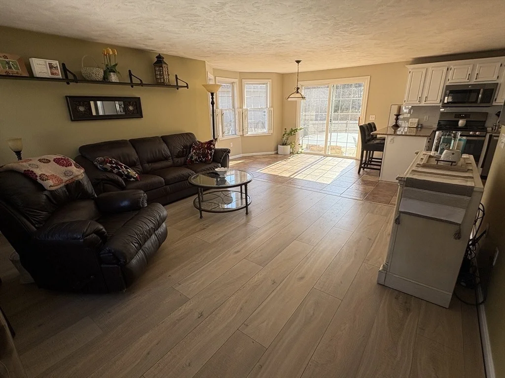 Photo of 42 Deertrack Drive