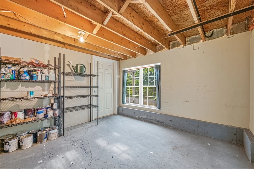 Photo of 77 Thayer Rd
