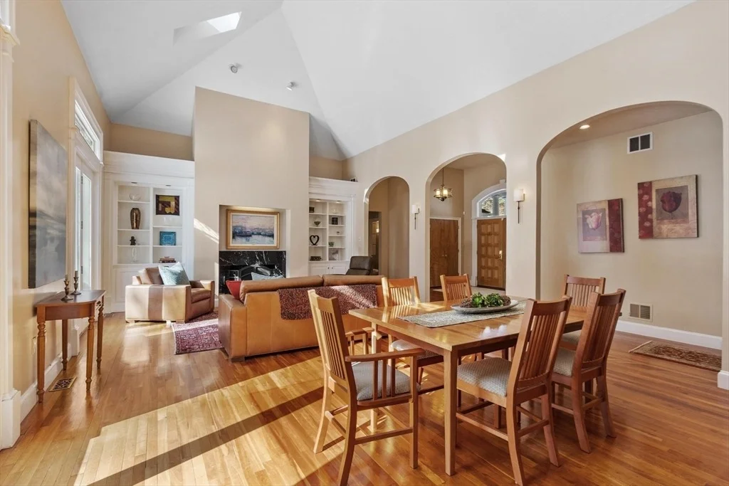 Photo of 2 Duston Ln