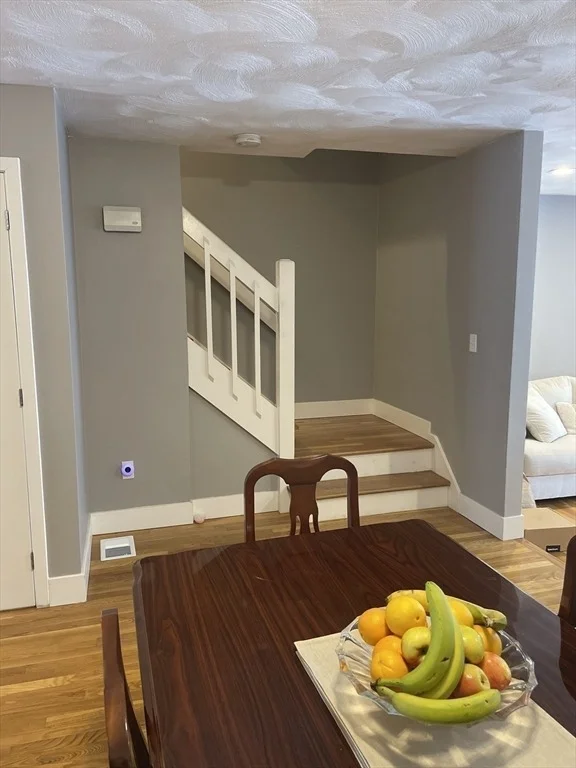 Photo of Unit 705 at 31 Blithewood Avenue