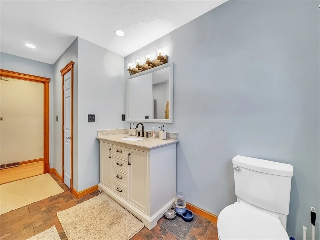 Photo of 5 Richfield Cir