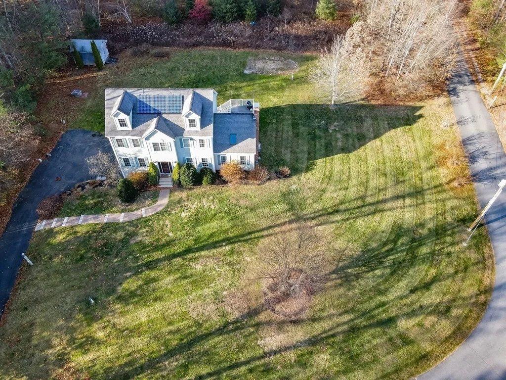 Photo of 142 River Rd