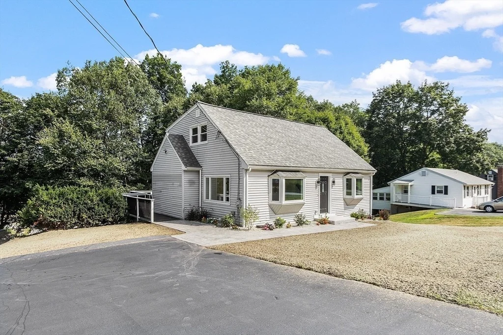 Photo of 129 Fort Meadow Dr
